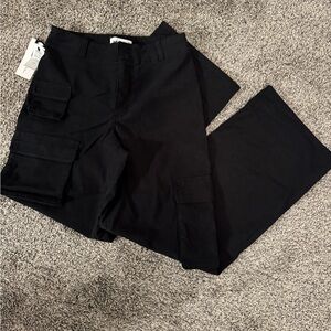 Aritzia TNA Picture Perfect Cargo Pants